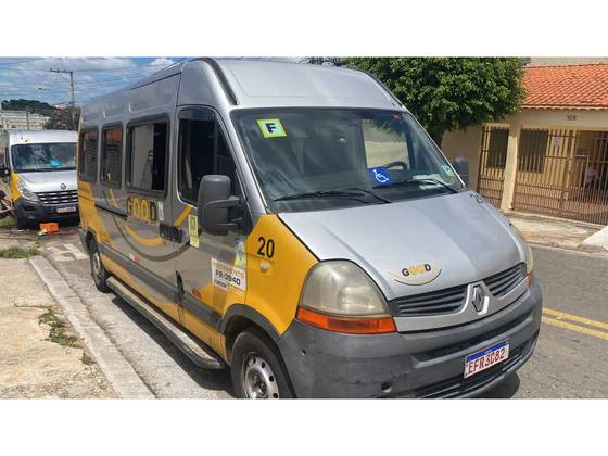 RENAULT MASTER 2.5 DCI MINIBUS L2H2 16 LUGARES 16V DIESEL 3P MANUAL RENAULT MASTER 2.5 DCI MINIBUS L2H2 16 LUGARES 16V DIESEL 3P MANUAL
